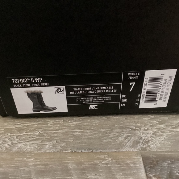 SOREL 'Tofino II' Faux Fur Lined Waterproof Boot (Women) 7M - Picture 4 of 8